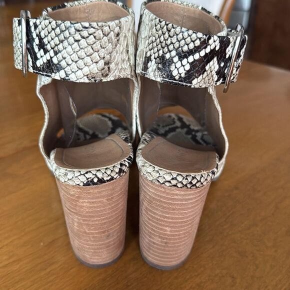 NEW Vionic “Blakely” peep-toe heels - Picture 4 of 6